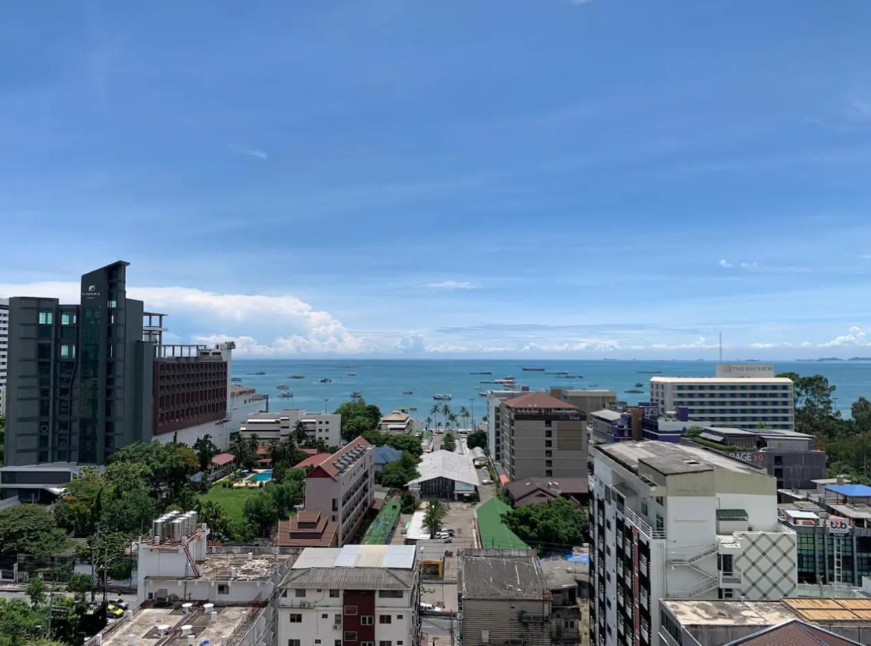 The Base Daire Pattaya Dış mekan fotoğraf